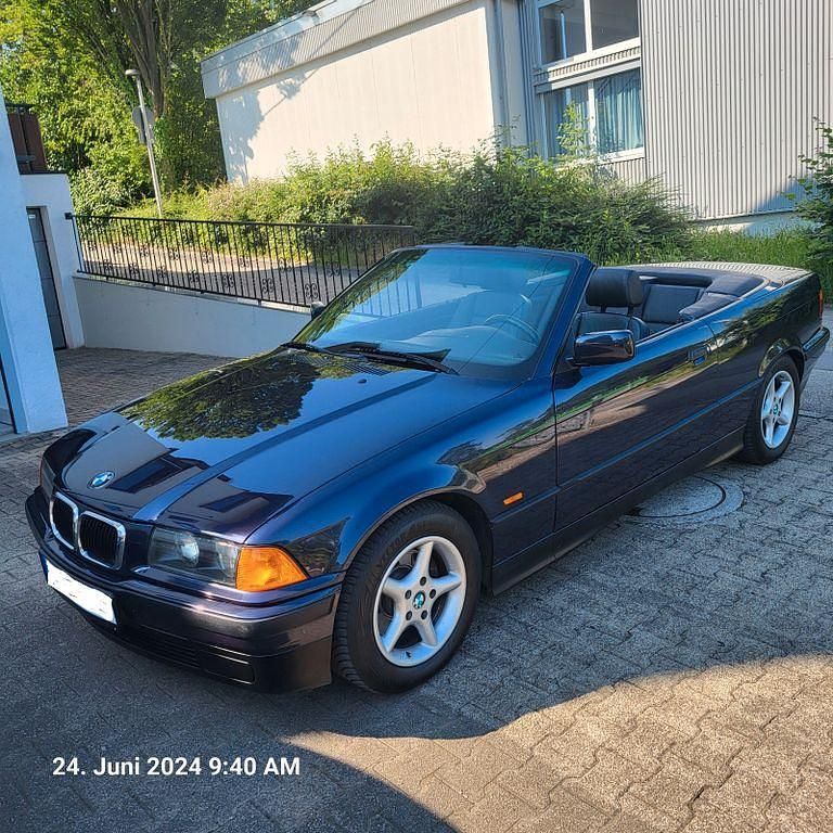 Gebraucht BMW 318 Cabriolet 116 PS (85 kW) 1997 Violet Cabrio