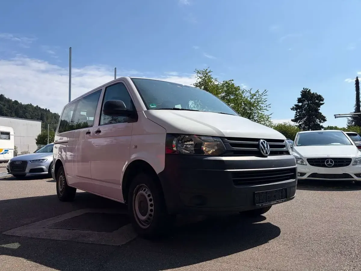 Gebraucht VW Caravelle 102 PS (75 kW) 2014 Candyweiß Van