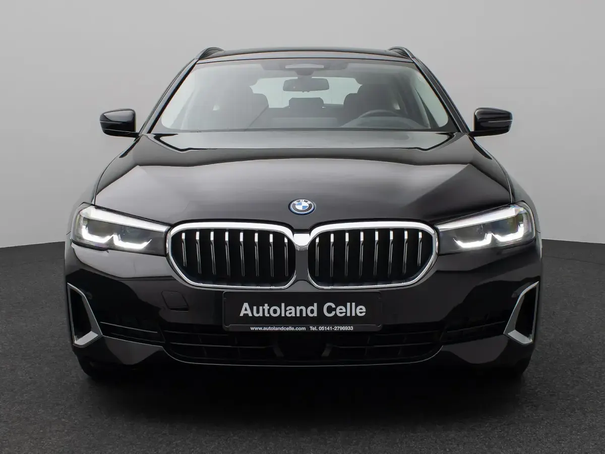 Gebraucht BMW 530 Luxury Line 292 PS (214 kW) 2022 Schwarz 2668schwarz Limousine