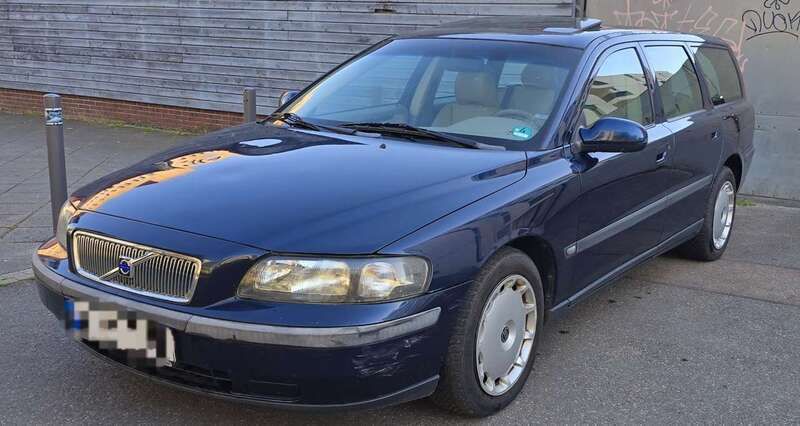 Gebraucht 2002 Volvo V70 Kombi | 1.200 € (Guter Preis) - Bild 1/4