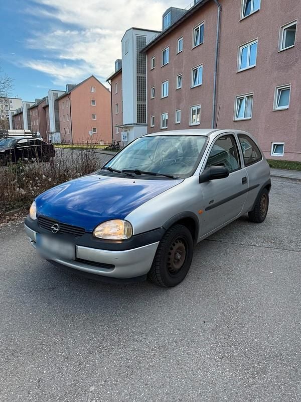Gebraucht Opel Corsa 90 PS (66 kW) 1997 Silber Kleinwagen