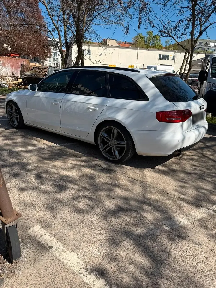 Gebraucht Audi A4 220 PS (161 kW) 2011 Kombi