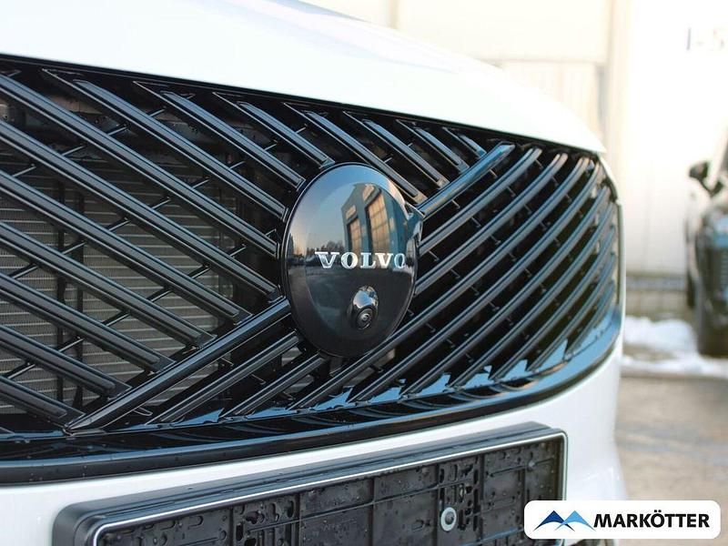 Neu Volvo XC90 Plus 455 PS (334 kW) 2026 Weiß SUV