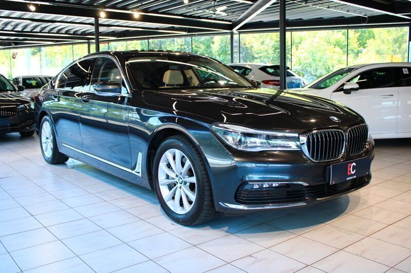 Grau Gebraucht 2017 BMW 730 Limousine | 31.000 € (Etwas zu teuer) - Bild 1/4