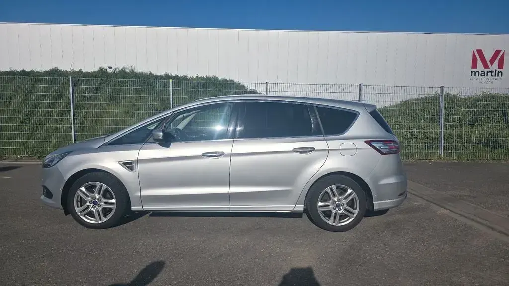 Gebraucht Ford S-MAX Trend 179 PS (131 kW) 2017 Silber Van / Kleinbus