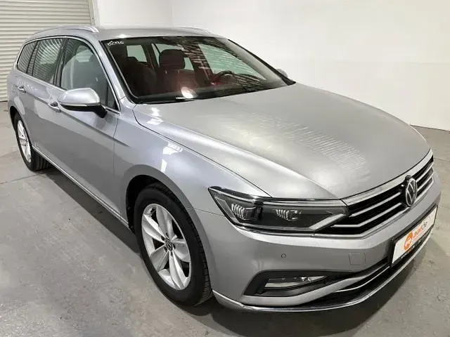 Gebraucht VW Passat Elegance 150 PS (110 kW) 2021 Silber Kombi