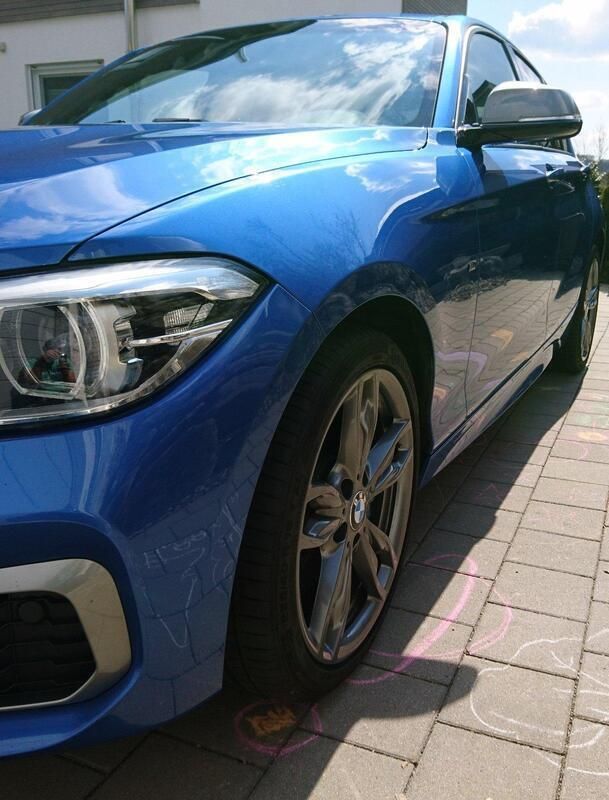 Blau Gebraucht 2015 BMW M135 M Performance Kleinwagen | 24.000 € (Guter Preis) - Bild 1/4