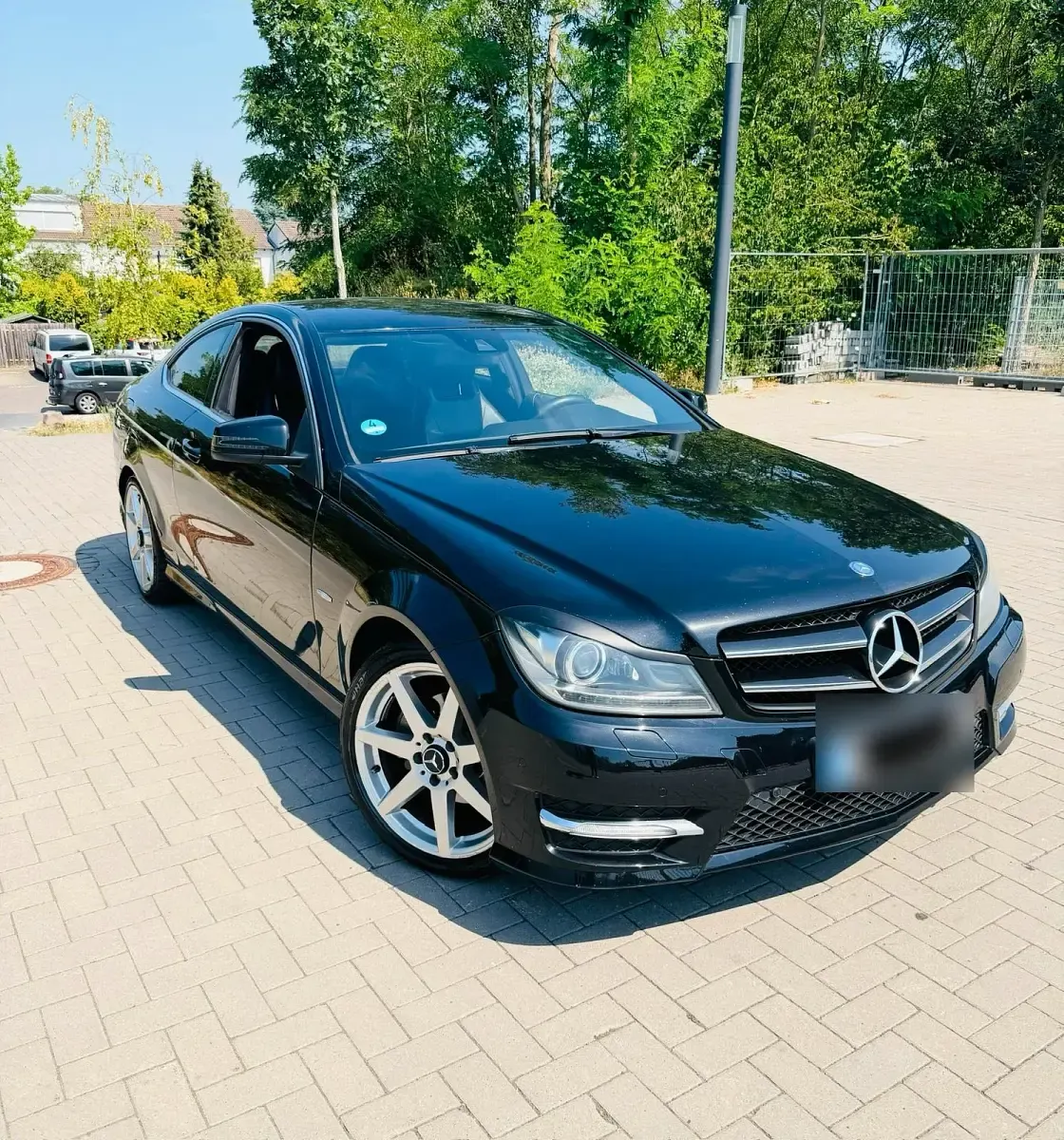 Gebraucht Mercedes C220 AMG 170 PS (125 kW) 2012 Schwarz Coupé