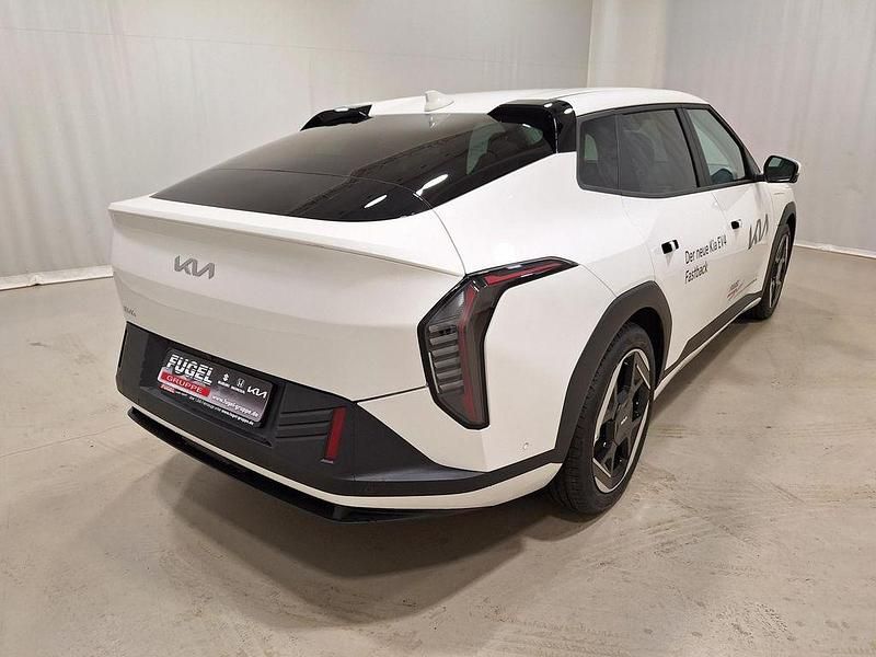 Neu Kia EV4 Earth 150 kW (204 PS) 2025 Schneeweiss Limousine