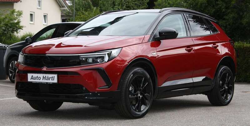 Rubin rot Gebraucht 2024 Opel Grandland X SUV | 24.440 € (Fairer Preis) - Bild 1/4