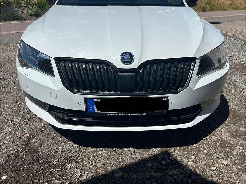 Gebraucht Skoda Superb SportLine 220 PS (161 kW) 2017 Weiß Kombi