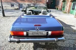 Gebraucht Mercedes 560 230 PS (169 kW) 1988 Blau Cabrio