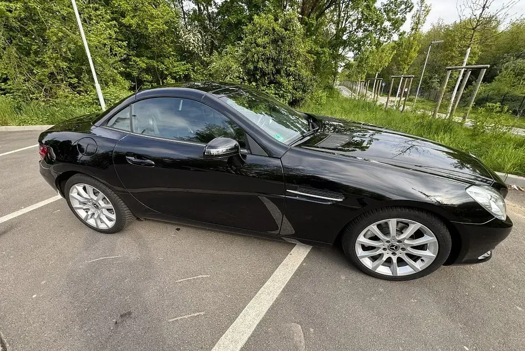 Gebraucht Mercedes SLK200 184 PS (135 kW) 2012 Schwarz Cabrio