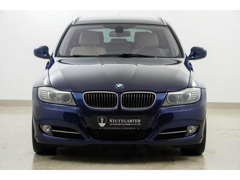Gebraucht BMW 335 306 PS (225 kW) 2011 Tiefseeblau (metallic) Kombi