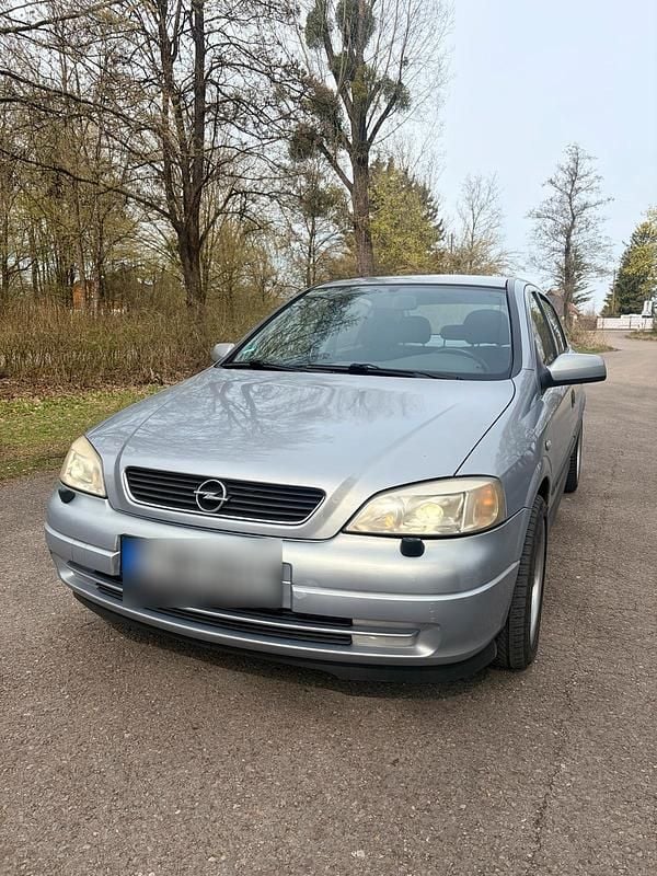 Gebraucht Opel Astra 125 PS (91 kW) 2001 Silber Limousine