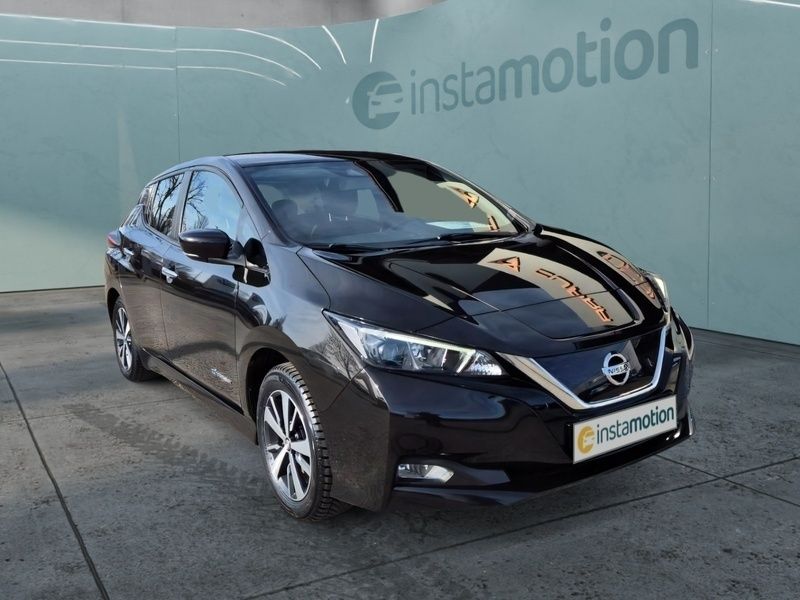 Schwarz Gebraucht 2019 Nissan Leaf Acenta Kleinwagen | 12.290 € (Etwas zu teuer) - Bild 1/4