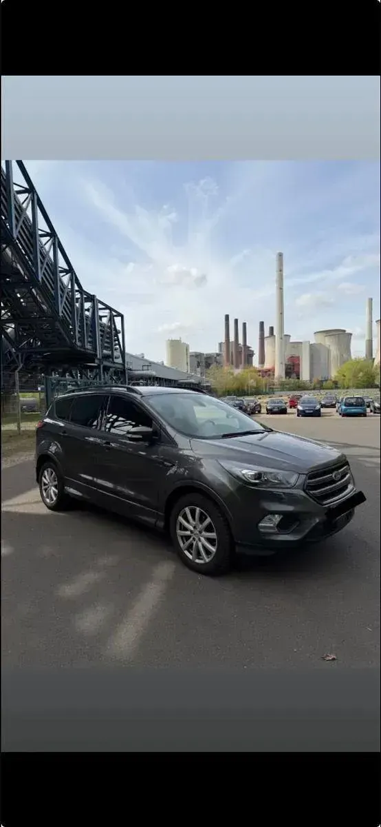 Usata Ford Kuga ST-Line 150 CV (110 kW) 2019 Grigio SUV