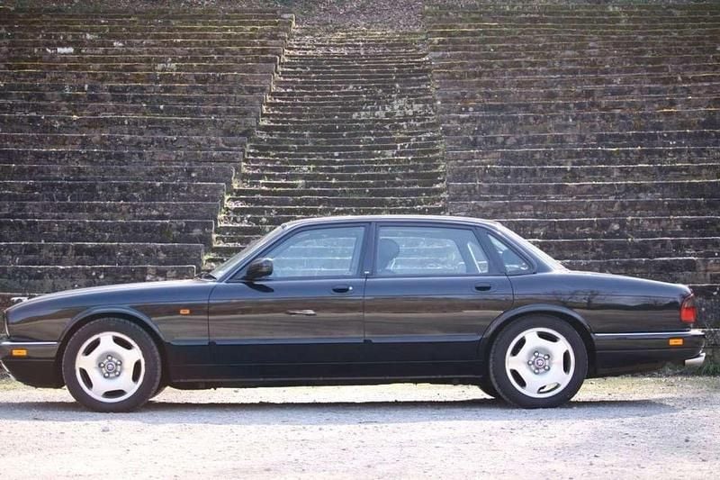 Gebraucht Jaguar XJR 320 PS (235 kW) 1994 Schwarz Limousine