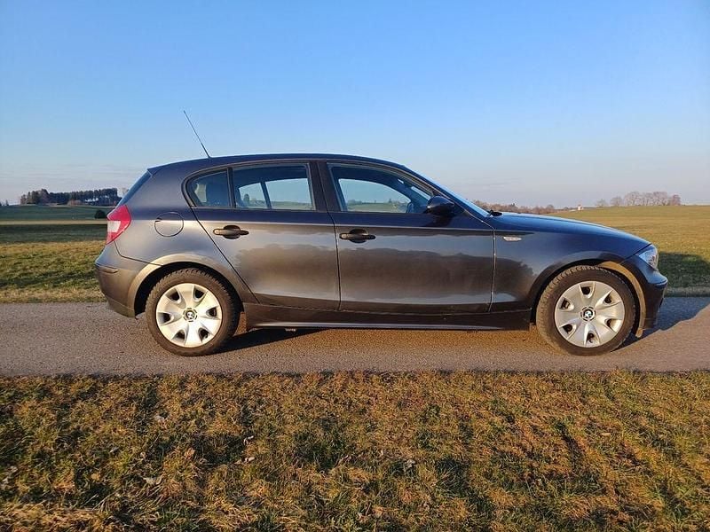 Gebraucht BMW 116 116 PS (85 kW) 2005 Grau Kleinwagen