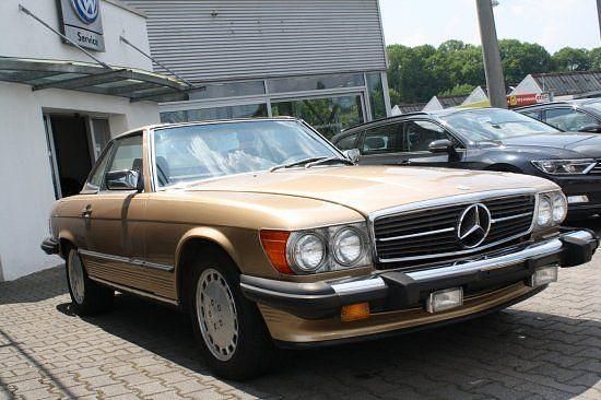 Gebraucht Mercedes 560 231 PS (169 kW) 1987 Gold Cabrio