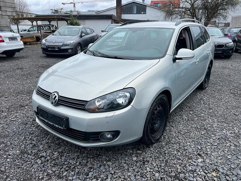 Gebraucht VW Golf V 122 PS (89 kW) 2009 Gold Kombi