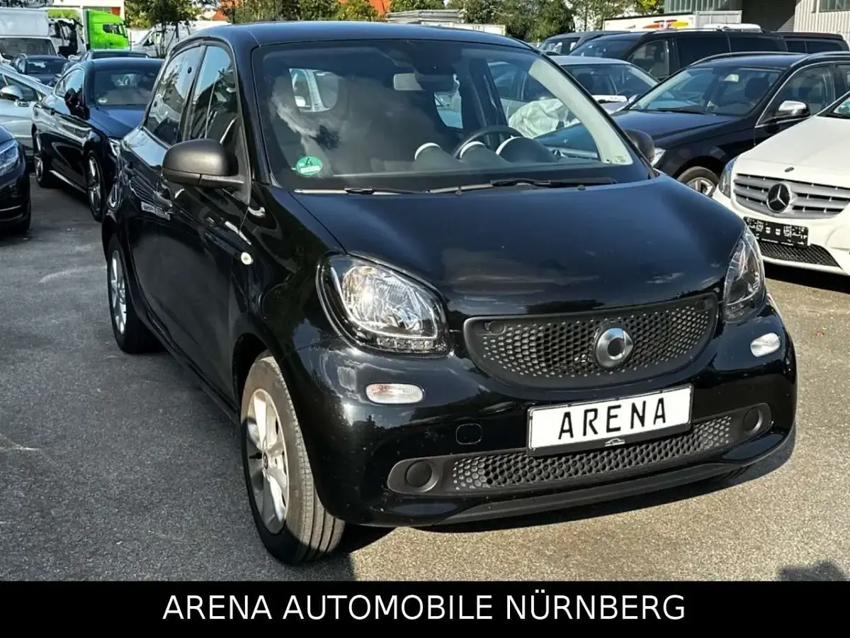 Gebraucht Smart ForFour 71 PS (52 kW) 2017 Schwarz Kleinwagen