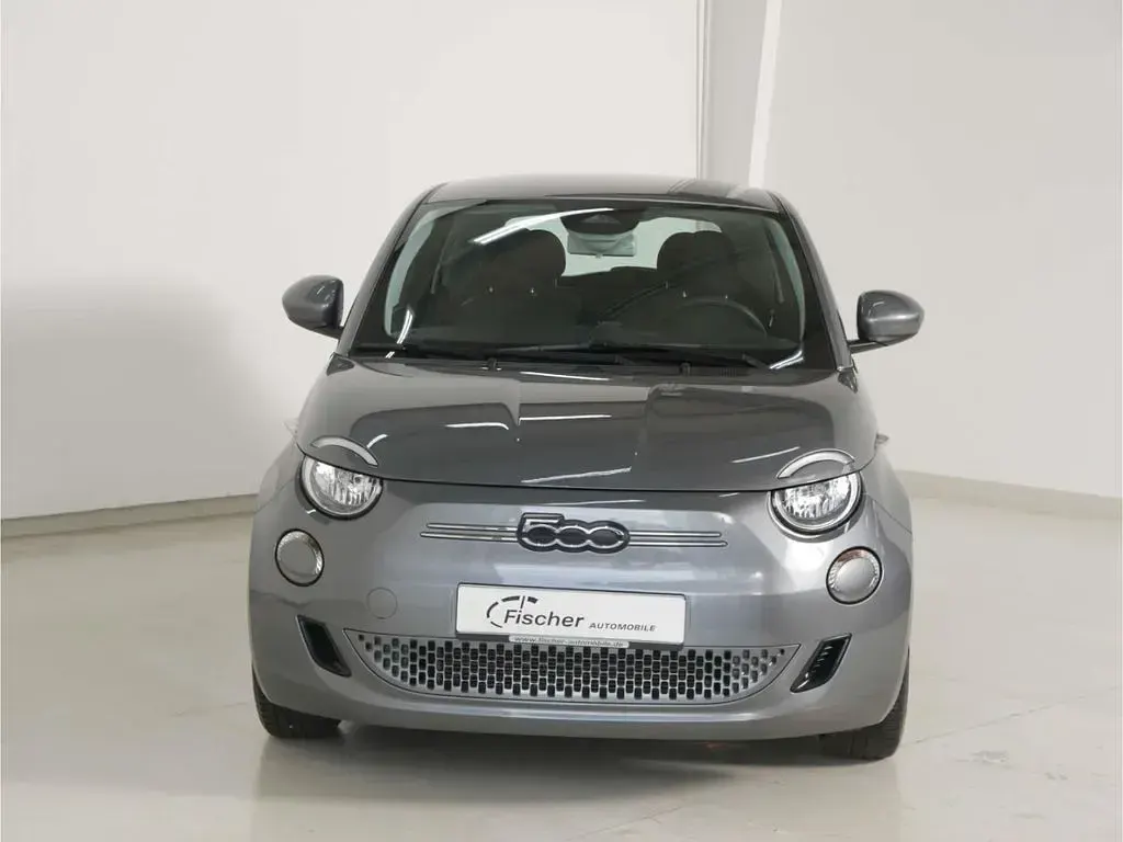 Gebraucht Fiat 500e Action 69 kW (95 PS) 2022 Mineral grau Limousine