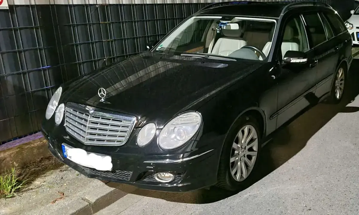 Gebraucht Mercedes E200 184 PS (135 kW) 2006 Schwarz Kombi