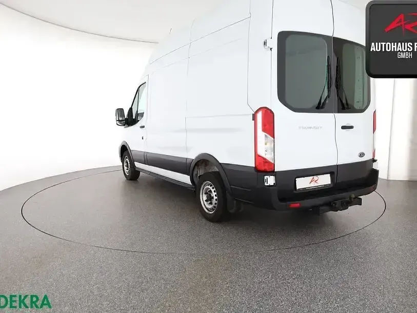 Używany Ford Transit 131 KM (96 kW) 2022 Biały Minivan