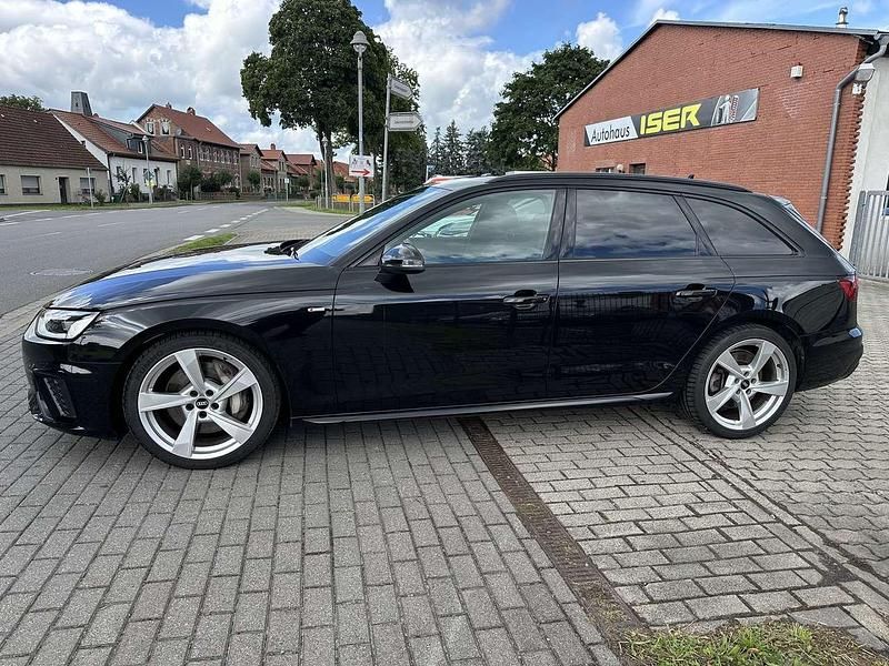 Mythosschwarz Gebraucht 2021 Audi A4 S-Line Kombi | 34.980 € (Fairer Preis) - Bild 1/4