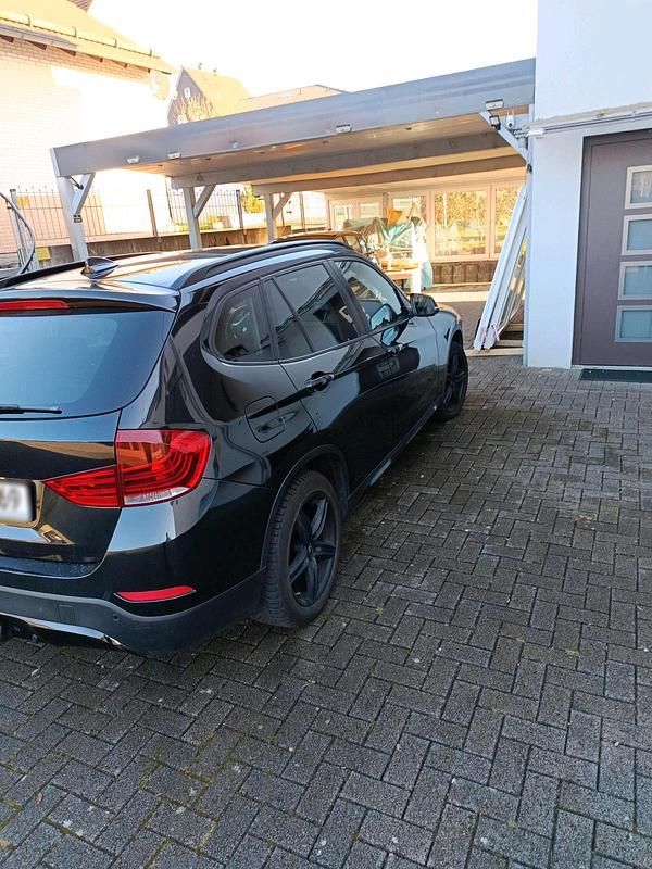 Gebraucht BMW X1 184 PS (135 kW) 2013 Schwarz SUV