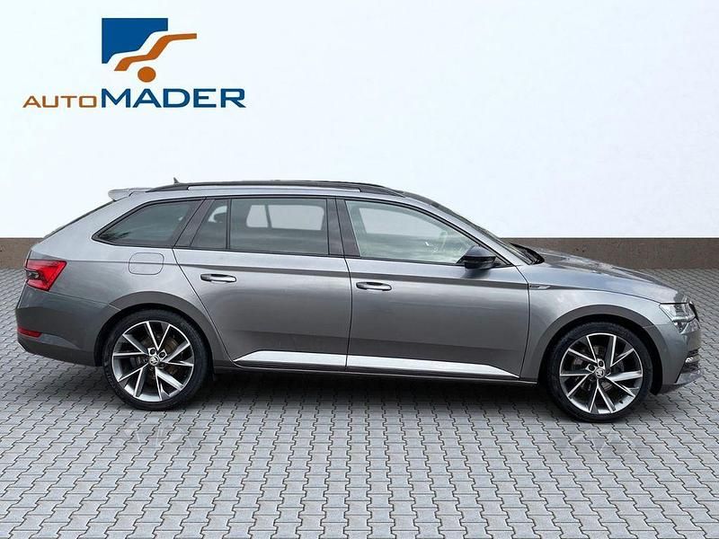 Gebraucht Skoda Superb SportLine 150 PS (110 kW) 2022 Grau Kombi