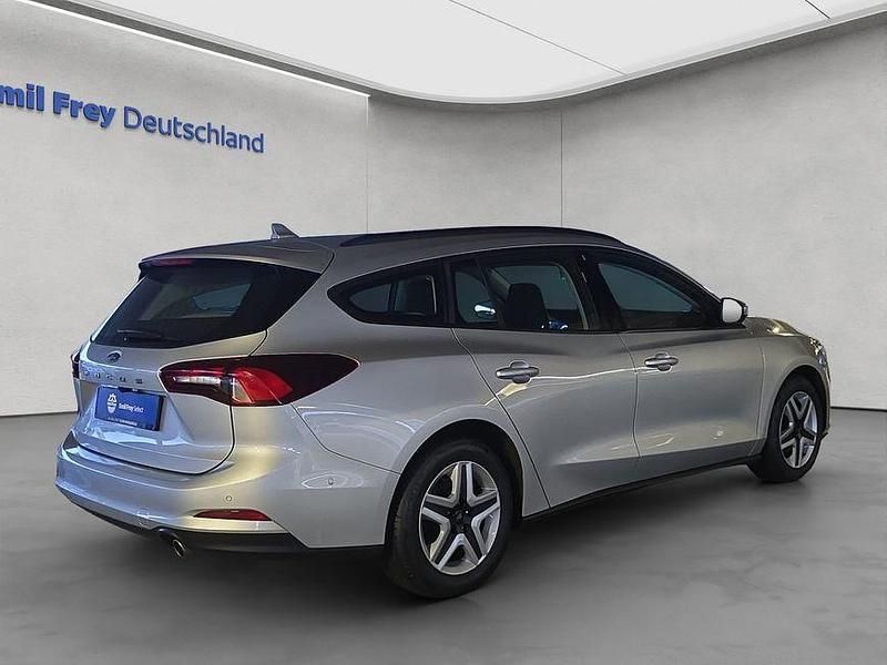 Gebraucht Ford Focus Cool & Connect 125 PS (91 kW) 2022 Silber Kombi