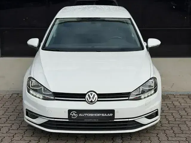 Second-hand VW Golf VII Comfortline 125 CP (91 kW) 2017 Alb Berlinǎ