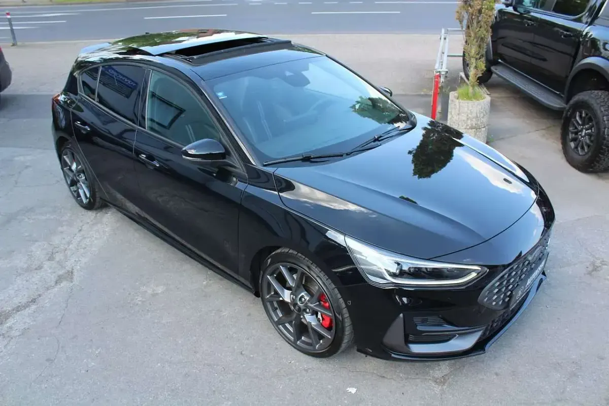 Gebraucht Ford Focus ST 280 PS (205 kW) 2024 Schwarz Limousine