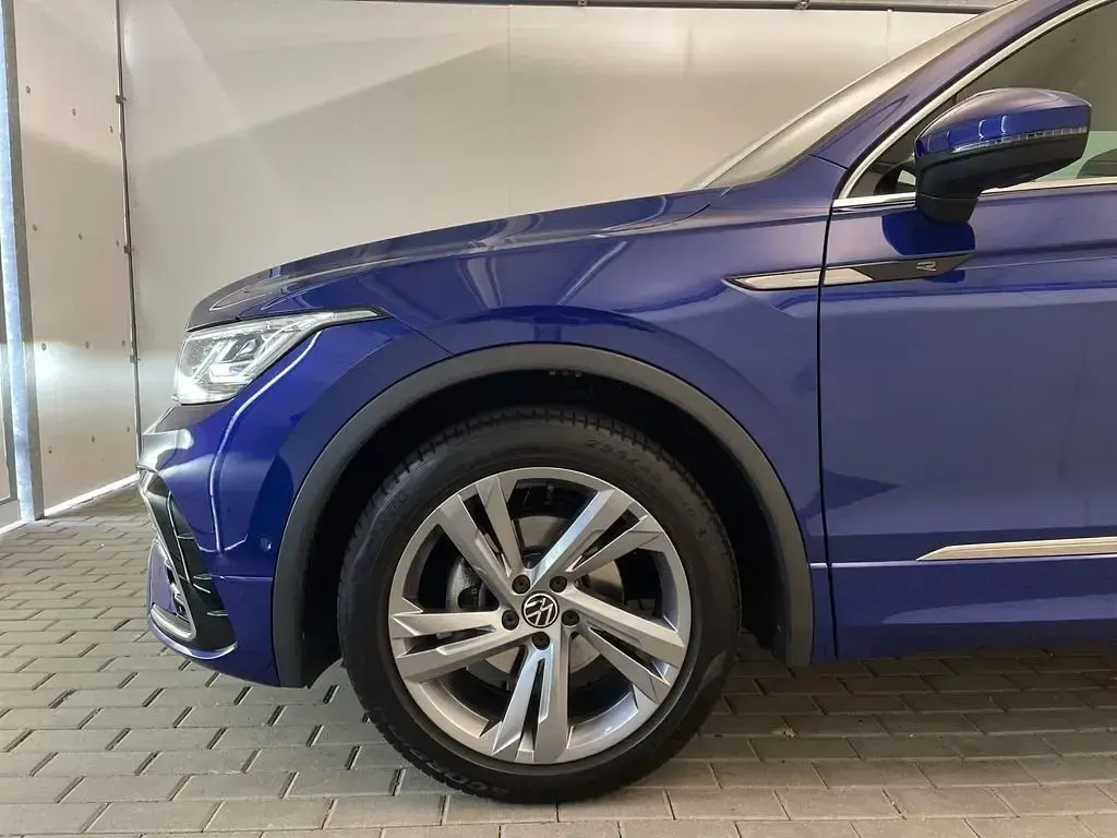 Gebraucht VW Tiguan R-line 150 PS (110 kW) 2023 Blau SUV