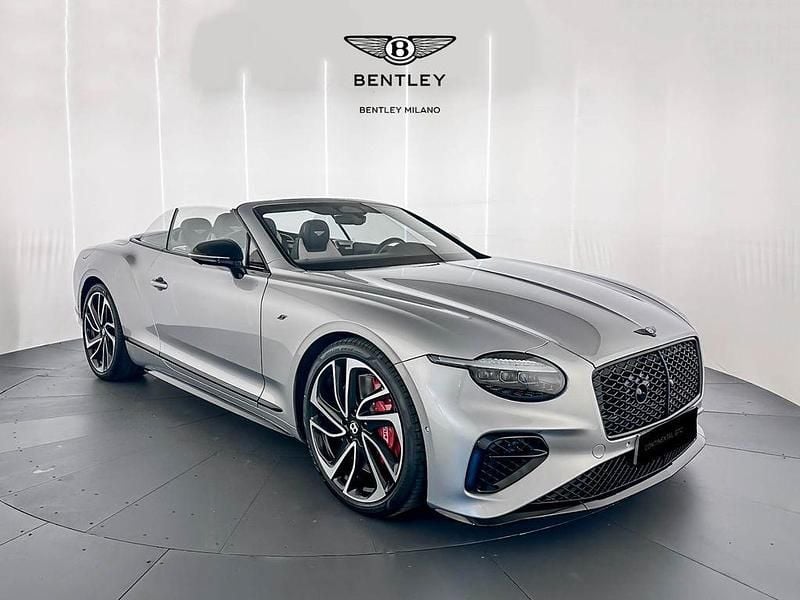 Neu Bentley Continental 680 PS (500 kW) 2026 Grau Cabrio