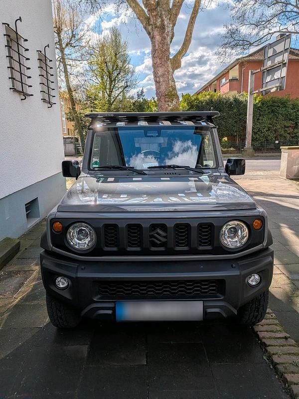 Gebraucht Suzuki Jimny Comfort 102 PS (75 kW) 2018 Grau SUV