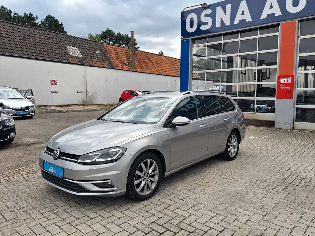 Gebraucht VW Golf VII Highline 150 PS (110 kW) 2017 Silber Kombi
