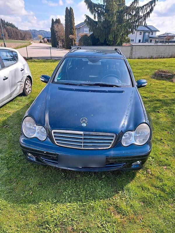 Gebraucht Mercedes C180 143 PS (105 kW) 2004 Schwarz Kombi