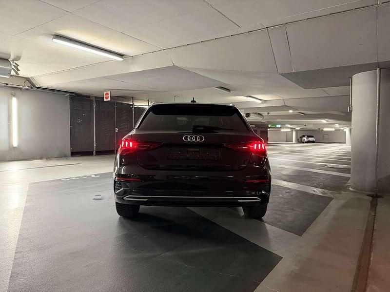 Gebraucht Audi A3 e-tron Advanced 150 PS (110 kW) 2021 Schwarz Kleinwagen