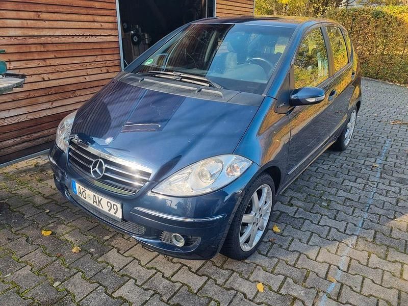 Blau Gebraucht 2004 Mercedes A170 Avantgarde Van / Kleinbus | 2.650 € (Fairer Preis) - Bild 1/4