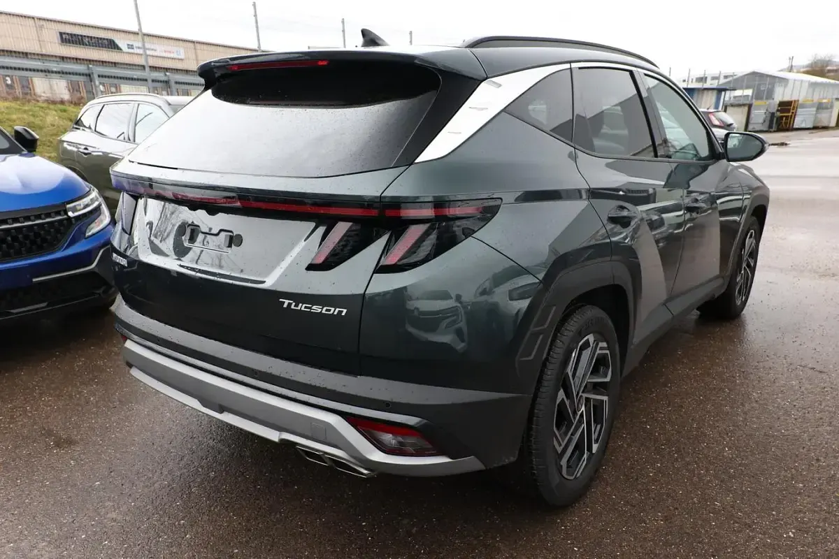 Neu Hyundai Tucson Trend 136 PS (100 kW) 2025 Cypress green mineraleffekt SUV