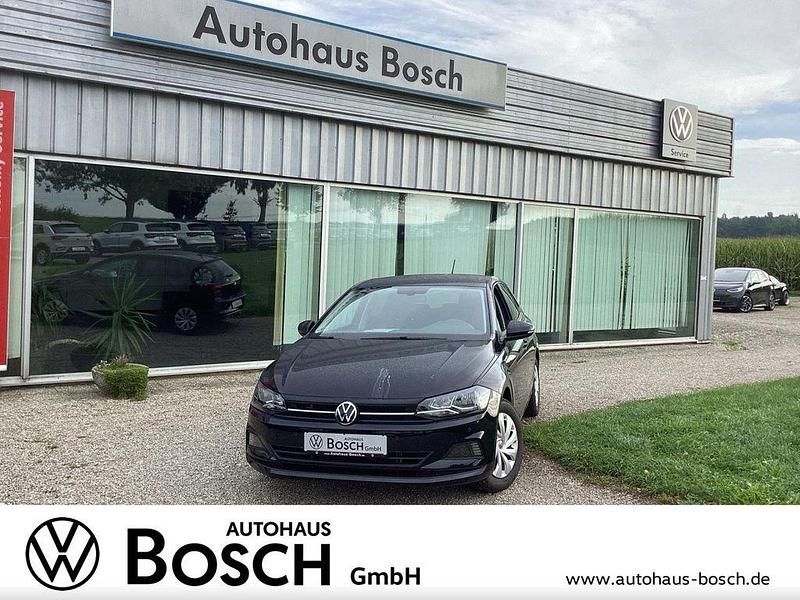 Deep black perleffekt Gebraucht 2021 VW Polo Comfortline Limousine | 15.720 € (Fairer Preis) - Bild 1/4