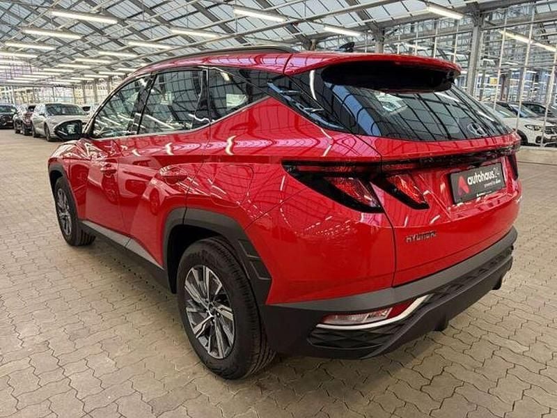 Gebraucht Hyundai Tucson Select 150 PS (110 kW) 2024 Rot SUV