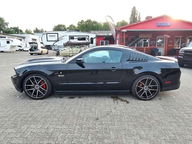 Schwarz Gebraucht 2012 Ford Mustang GT Coupé | 26.950 € (Fairer Preis) - Bild 1/4