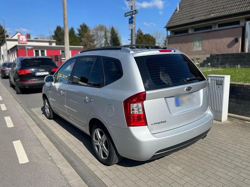 Brugt Kia Carens 150 HK (110 kW) 2008 Grå MPV