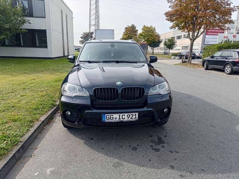 Schwarz Gebraucht 2012 BMW X5 SUV | 18.000 € (Fairer Preis) - Bild 1/4