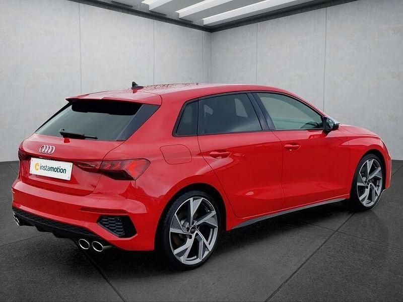 Gebraucht Audi S3 2023 Rot Limousine