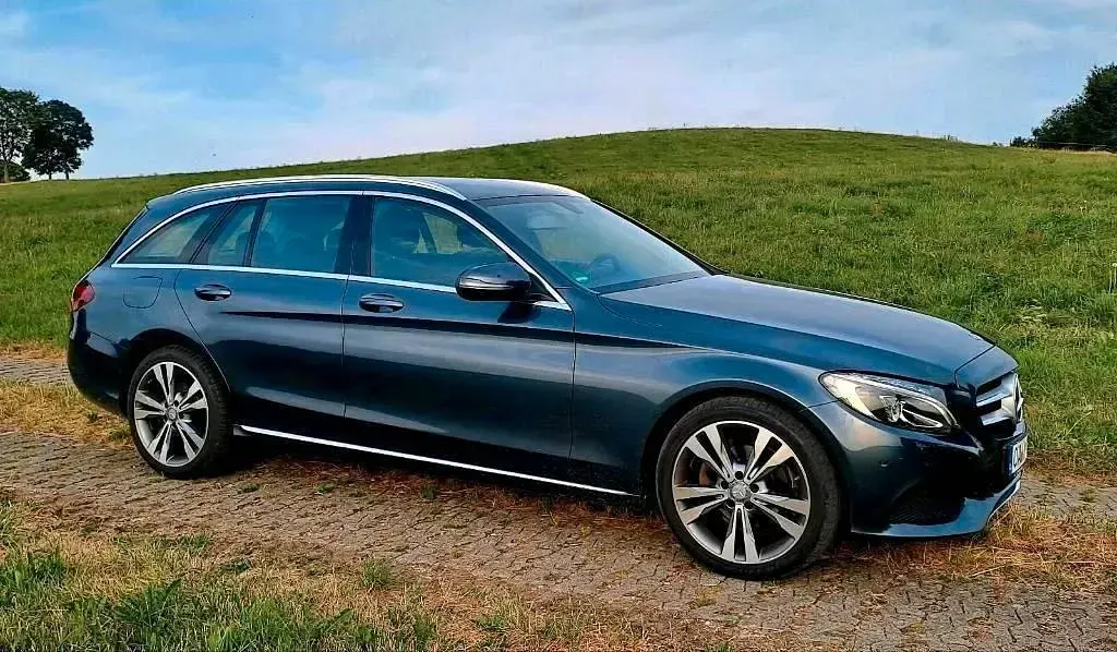 Gebraucht Mercedes C180 156 PS (114 kW) 2015 Grau Kombi